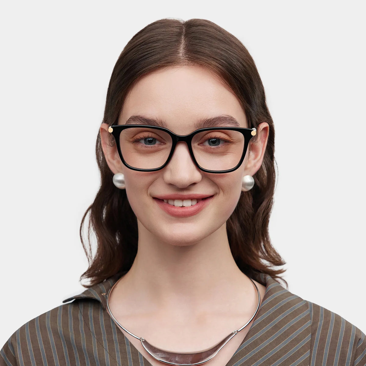 Delilah Square Black Glasses