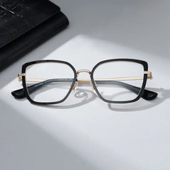 Max Square Black Glasses