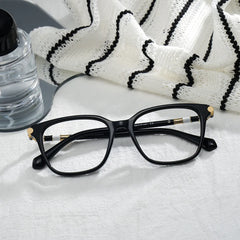 Delilah Square Black Glasses